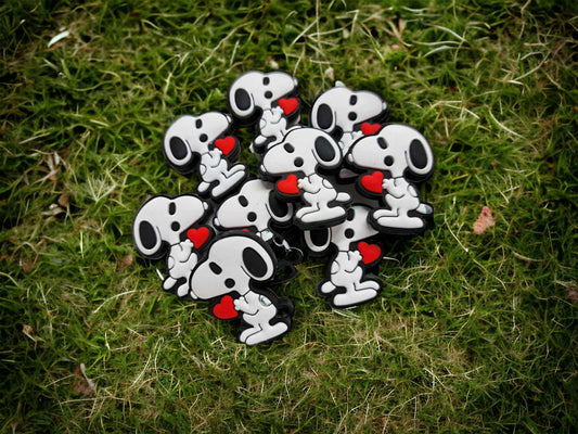 Snoopy full body with Heart Silicone Focal Bead - 0140