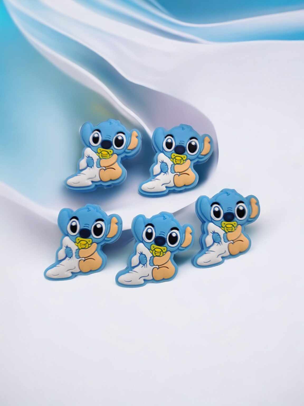 Baby Stitch with Blanket and Pacifier Full Body Silicone Focal Bead - 0780