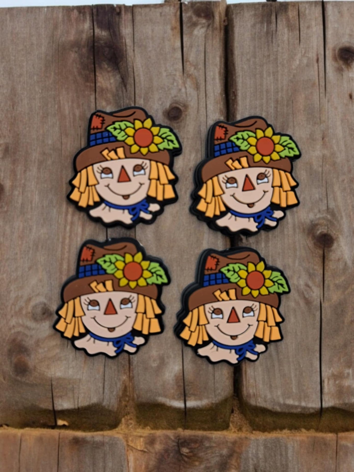 Scarecrow Face with Sunflower on Hat: Fall/Halloween Silicone Focal Bead - 1328